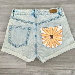 Garage Mom Shorts NWOT